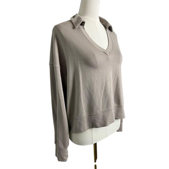 Danskin Sweatshirt Womens Large Beige V Neck Collared Relaxed Pullover Top - Picture 2 of 6